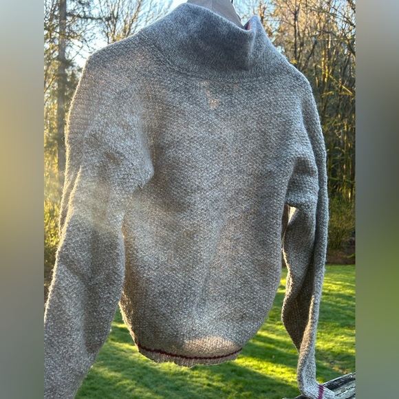 Vintage Rei wool sweater - Picture 3 of 3
